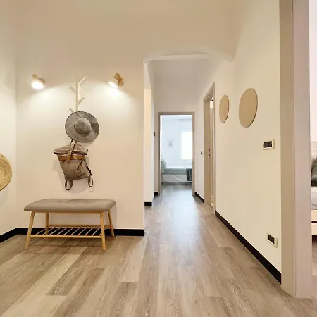 Nena House By World *